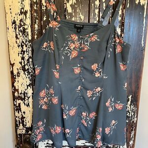 Women’s Torrid size 1 floral adjustable strap flowy blousy tank top.